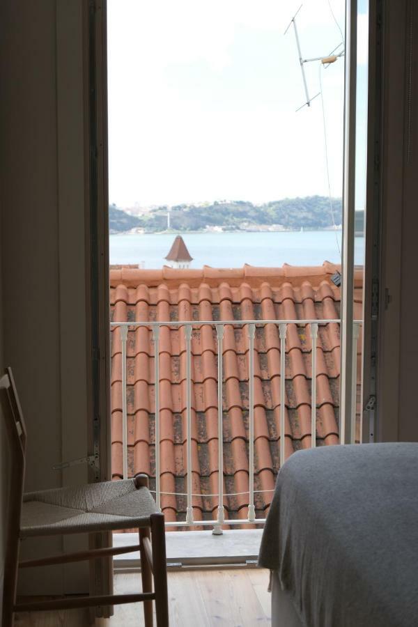 Апартаменты Casas Na Portuguesa - Bica Chiado Лиссабон Экстерьер фото