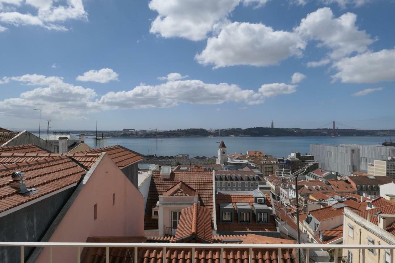 Апартаменты Casas Na Portuguesa - Bica Chiado Лиссабон Экстерьер фото